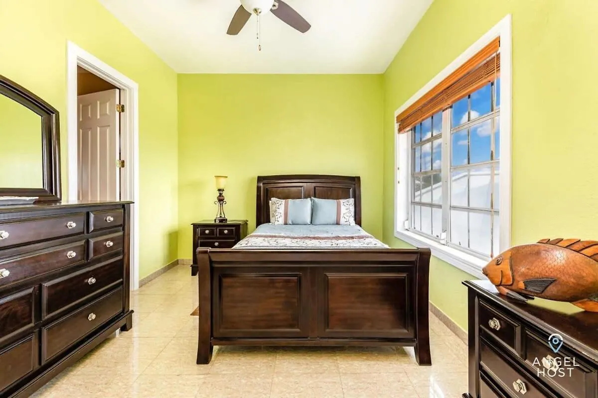 Breathtaking Chalk Sound Private Pool Sunset Villa Taylor Bay Beach Isole Turks  e Caicos